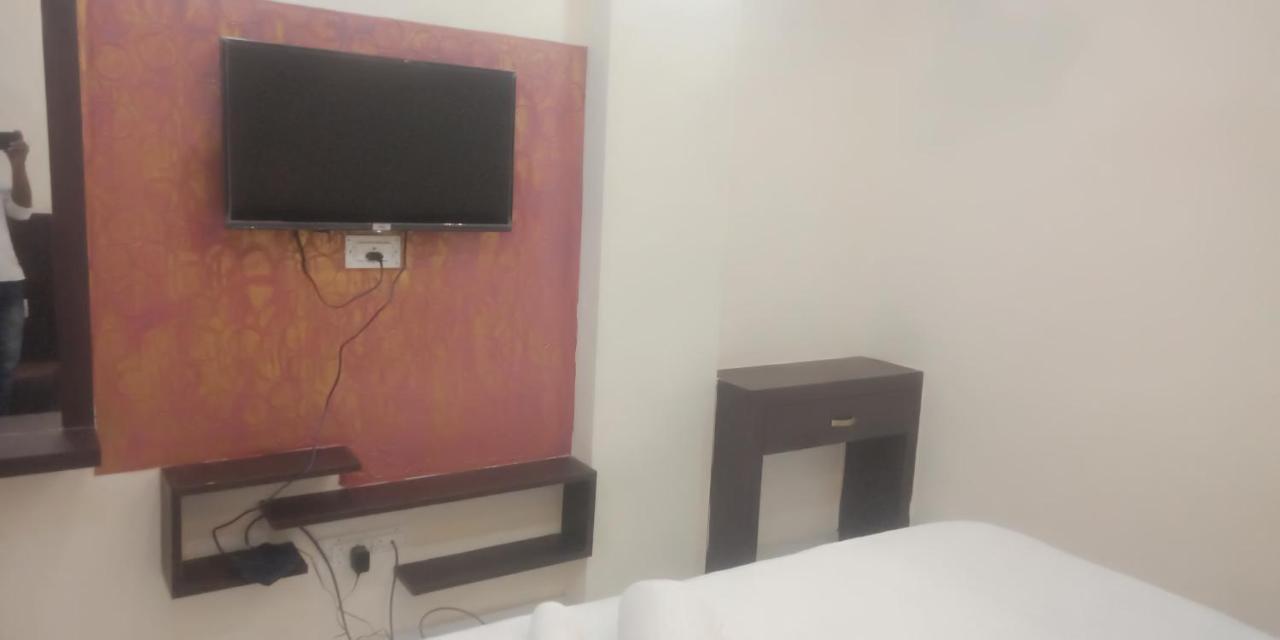 Hotel M G Residency Chikmagalūr Exterior foto