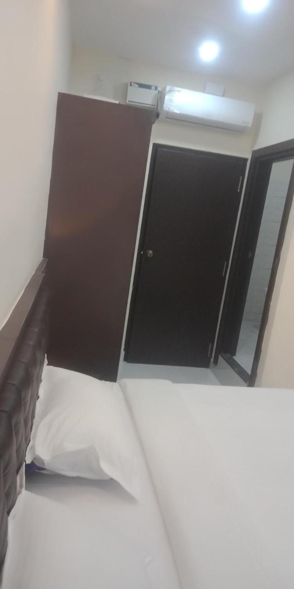 Hotel M G Residency Chikmagalūr Exterior foto