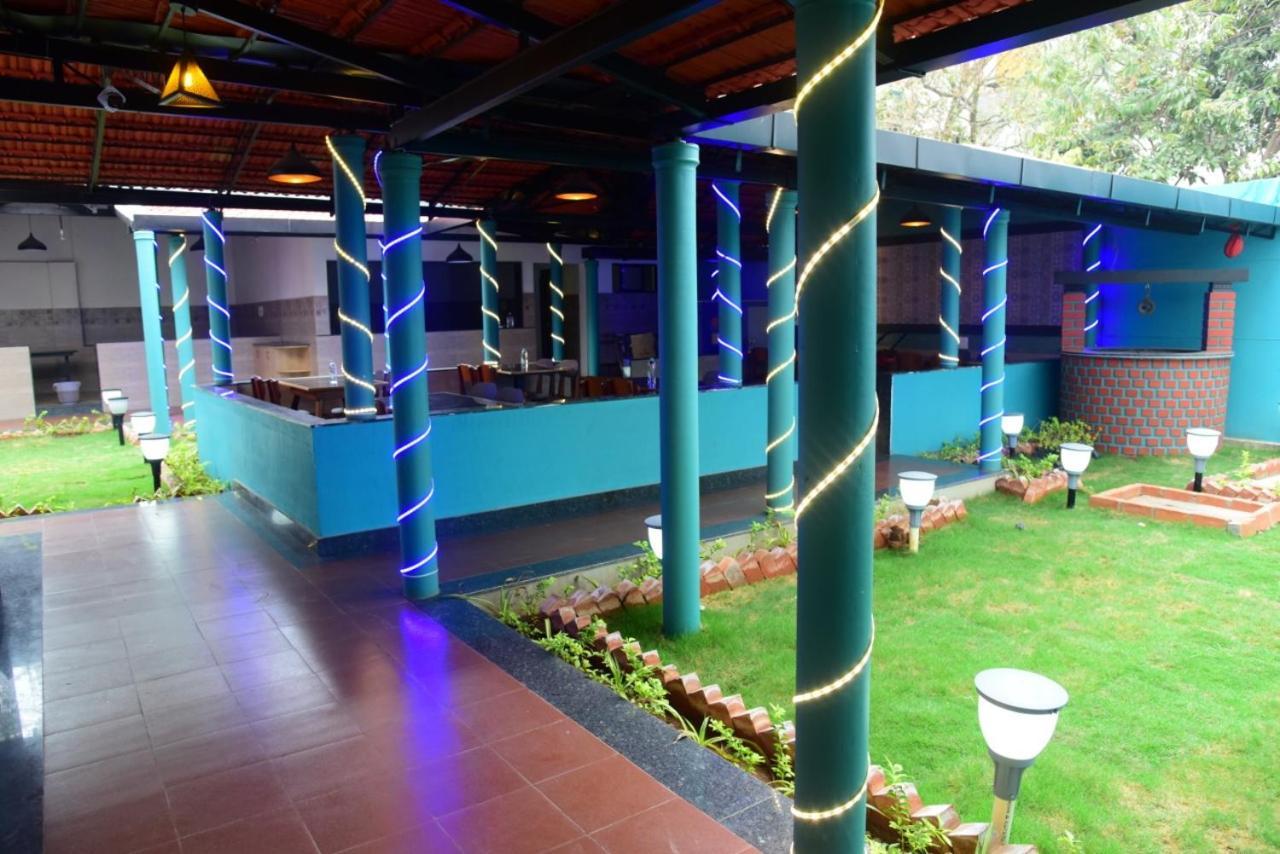 Hotel M G Residency Chikmagalūr Exterior foto